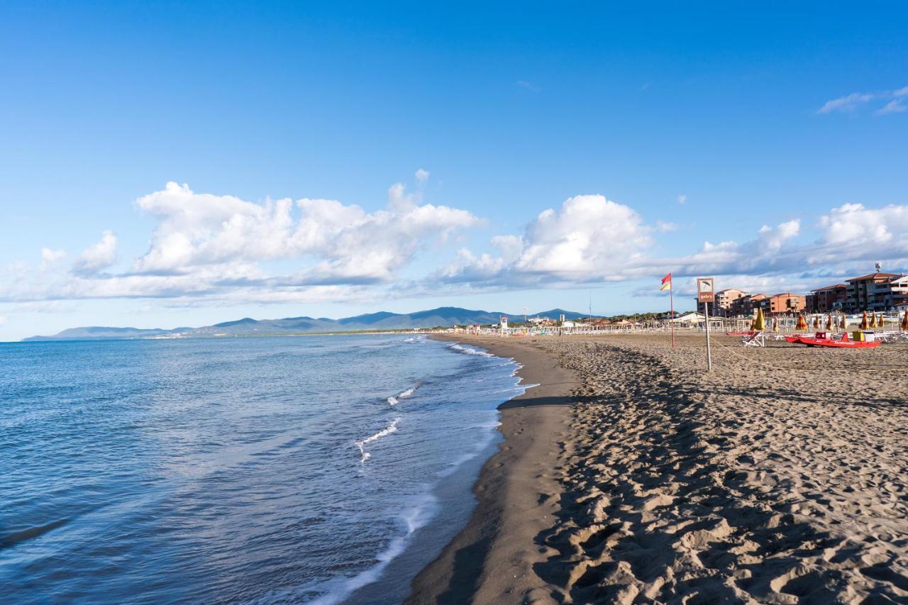 Lola Piccolo Hotel E Appartamenti Marina di Grosseto Buitenkant foto