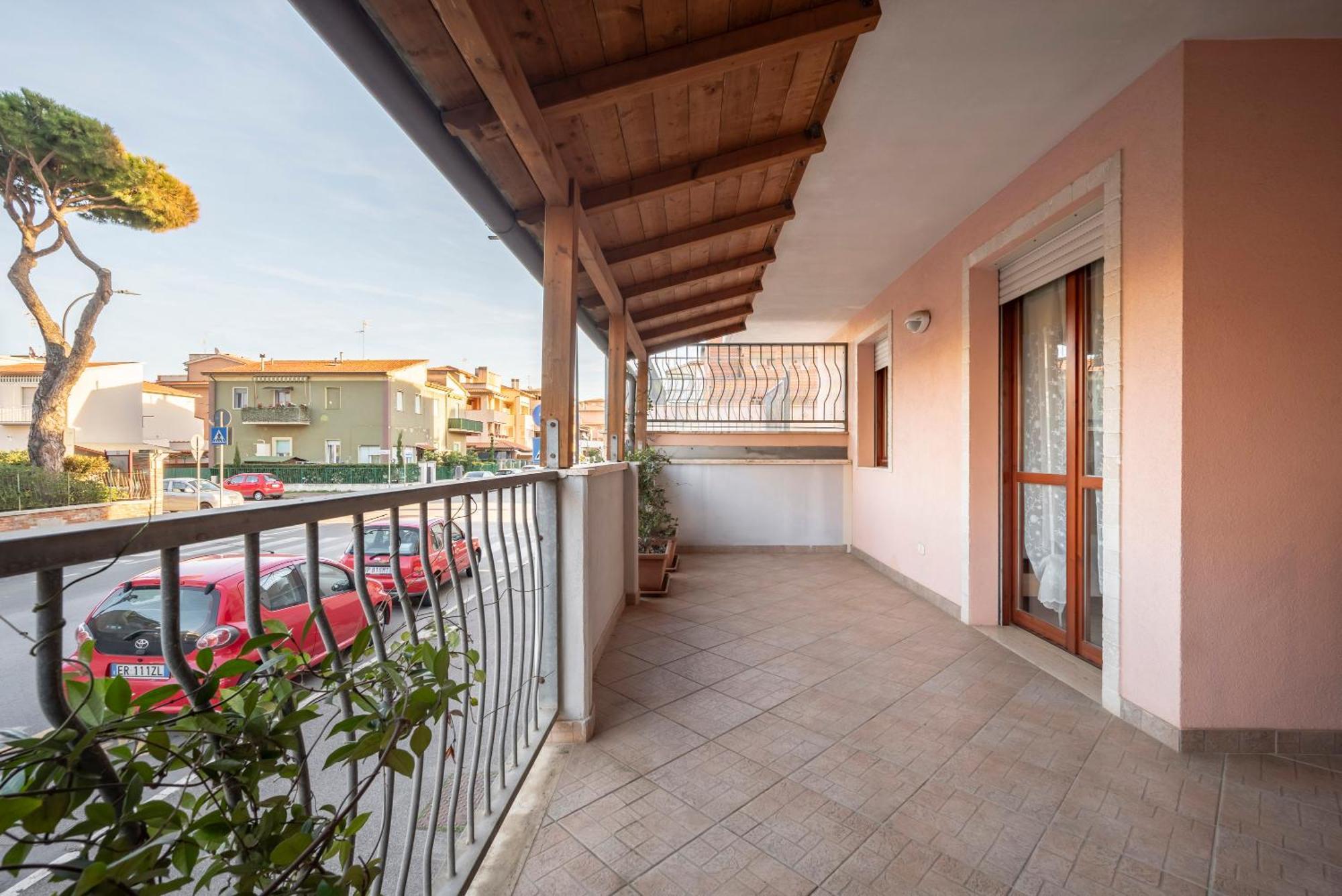 Lola Piccolo Hotel E Appartamenti Marina di Grosseto Buitenkant foto