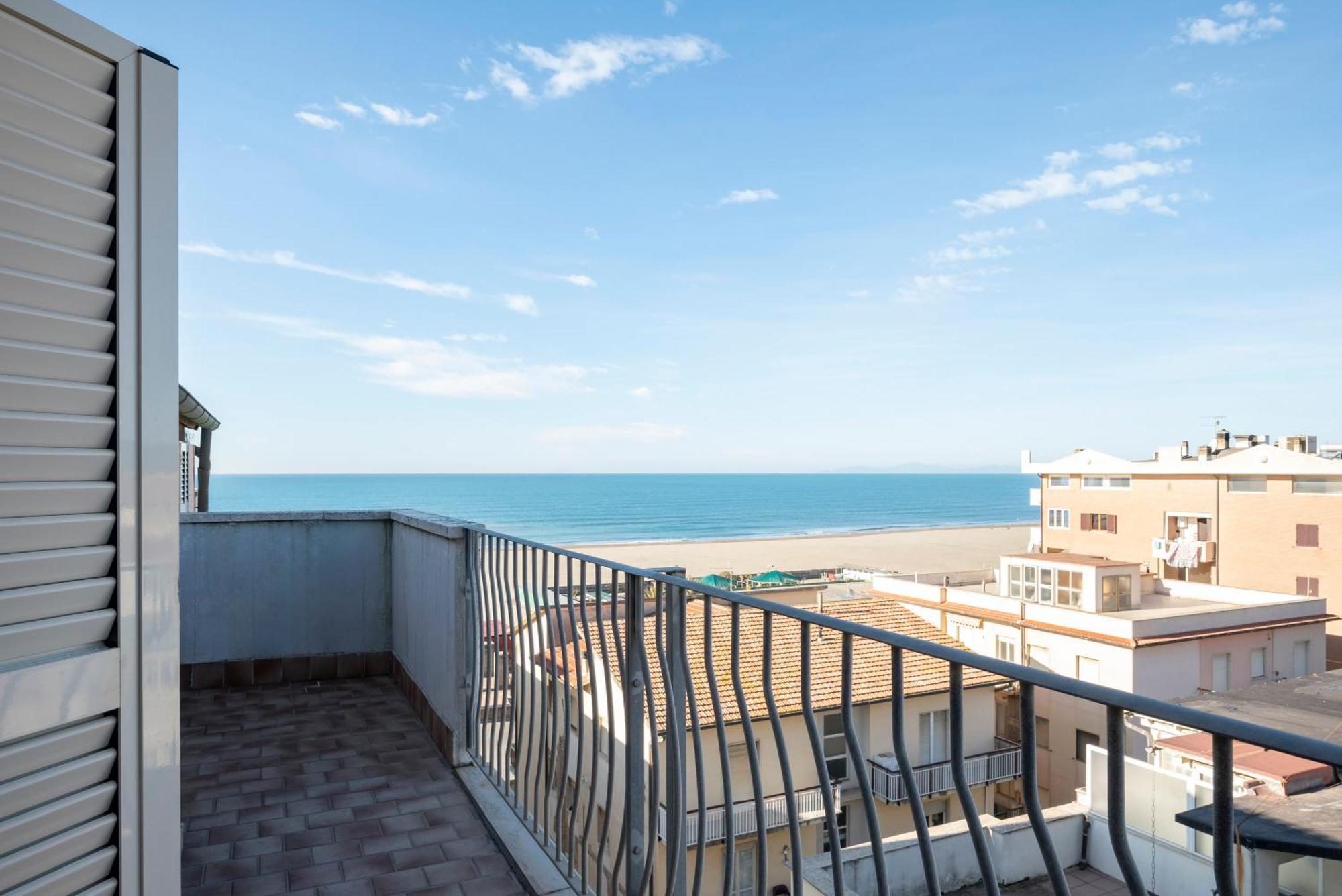 Lola Piccolo Hotel E Appartamenti Marina di Grosseto Buitenkant foto