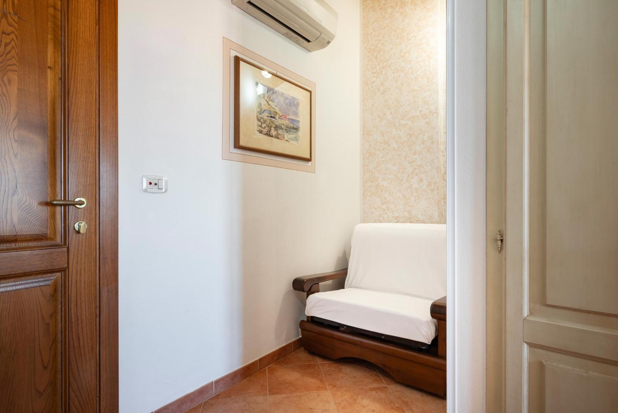 Lola Piccolo Hotel E Appartamenti Marina di Grosseto Buitenkant foto